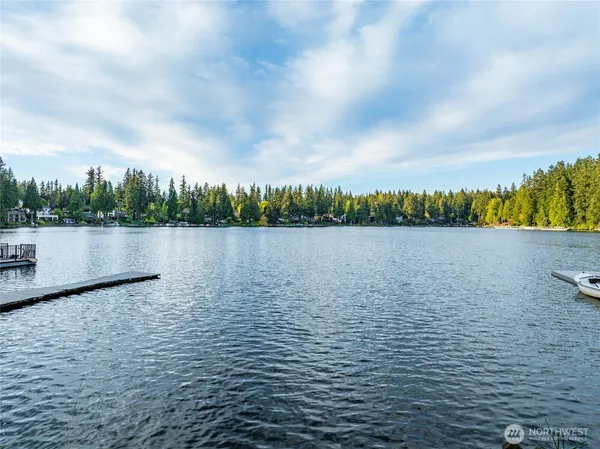 $4,695,000 | 2712 222nd Avenue Southeast, Sammamish, WA 98075