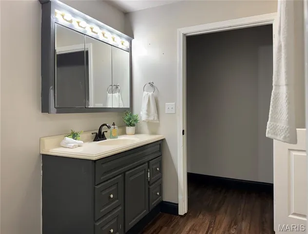 $465,000 | 21505 Highway 61, Bowling Green, MO 63334