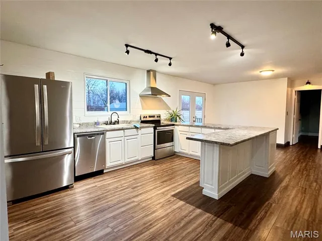 $465,000 | 21505 Highway 61, Bowling Green, MO 63334