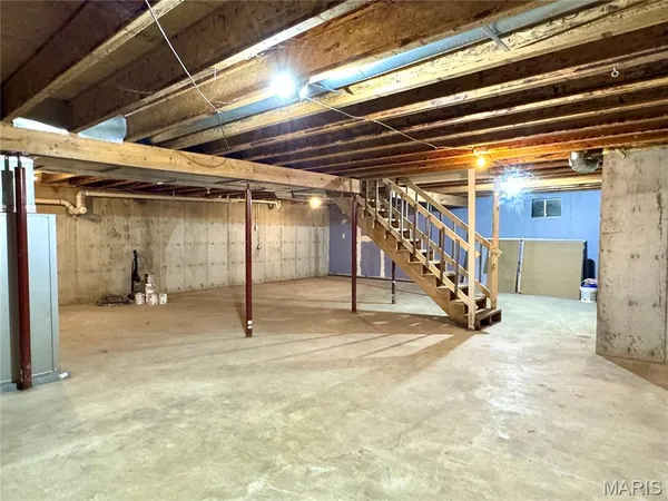 $435,000 | 21505 Highway 61, Bowling Green, MO 63334