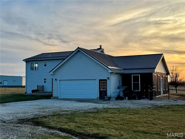$465,000 | 21505 Highway 61, Bowling Green, MO 63334