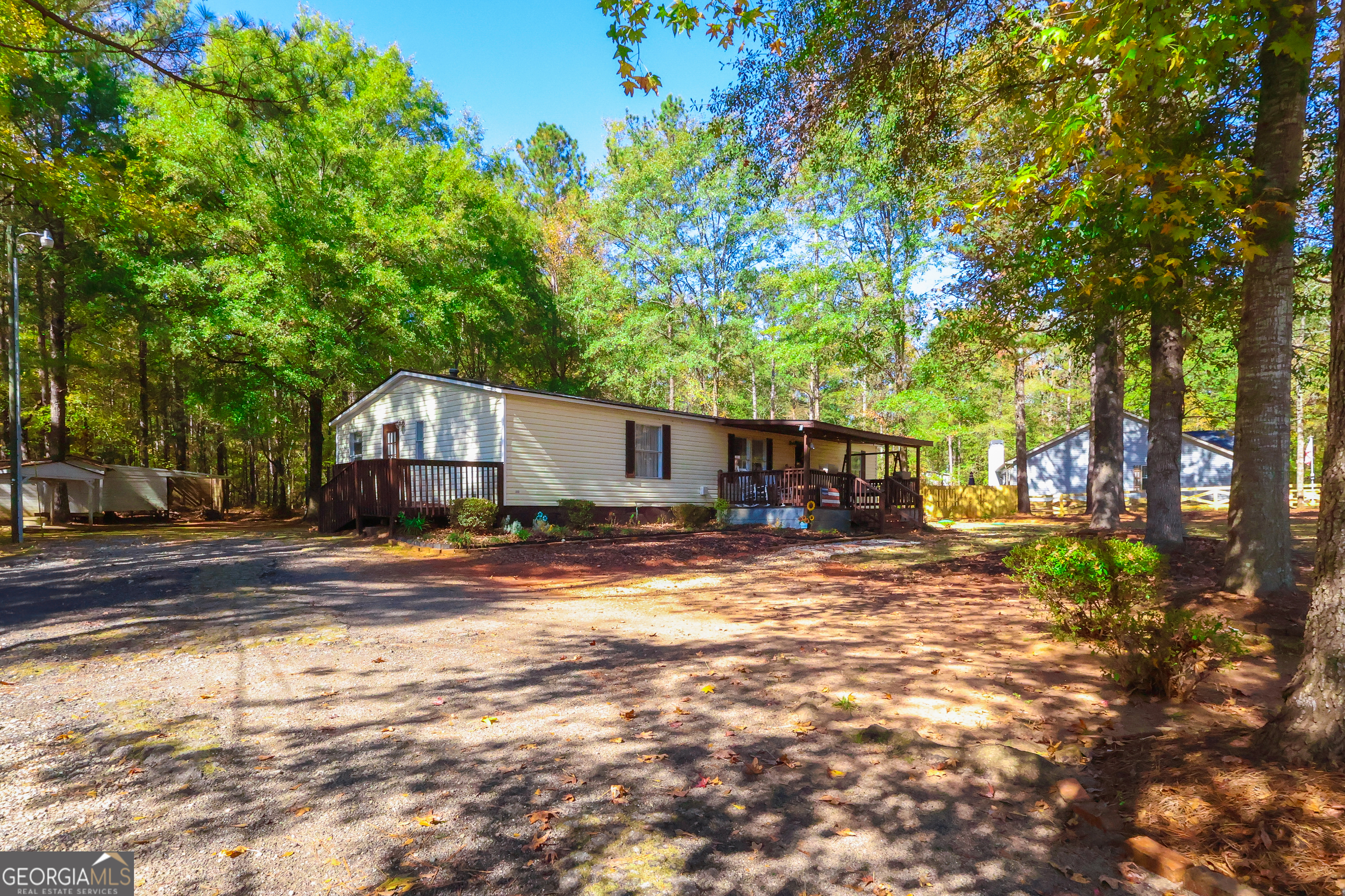 1424 Al Roberts Road Senoia, GA 30276 - Photo 36 of 43