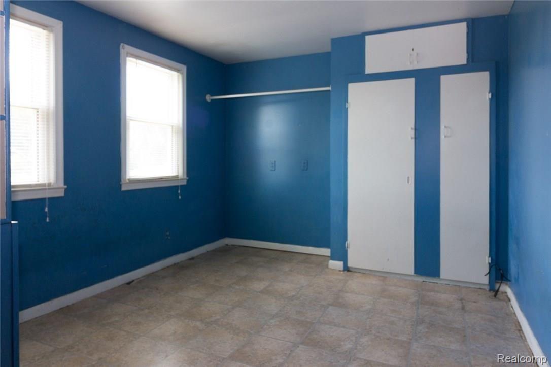 4961 West Dunbar Road Monroe, MI 48161 - Photo 10 of 22 blue room.jpg
