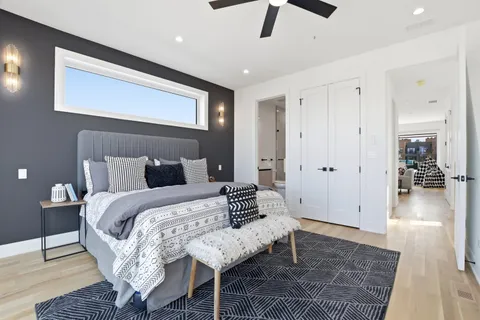 $1,074,999 | 1325 North Artesian Avenue, Unit 3, Chicago, IL 60622