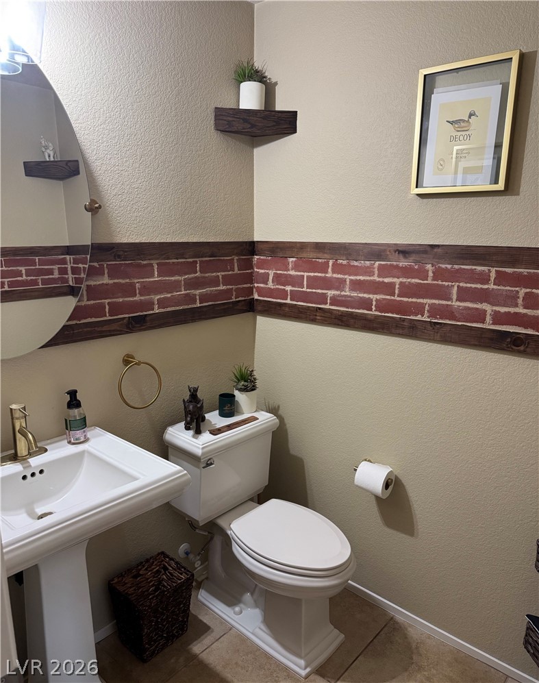 4650 Ranch House Road, Unit 21 North Las Vegas, NV 89031 - Photo 10 of 12 Guest Bath