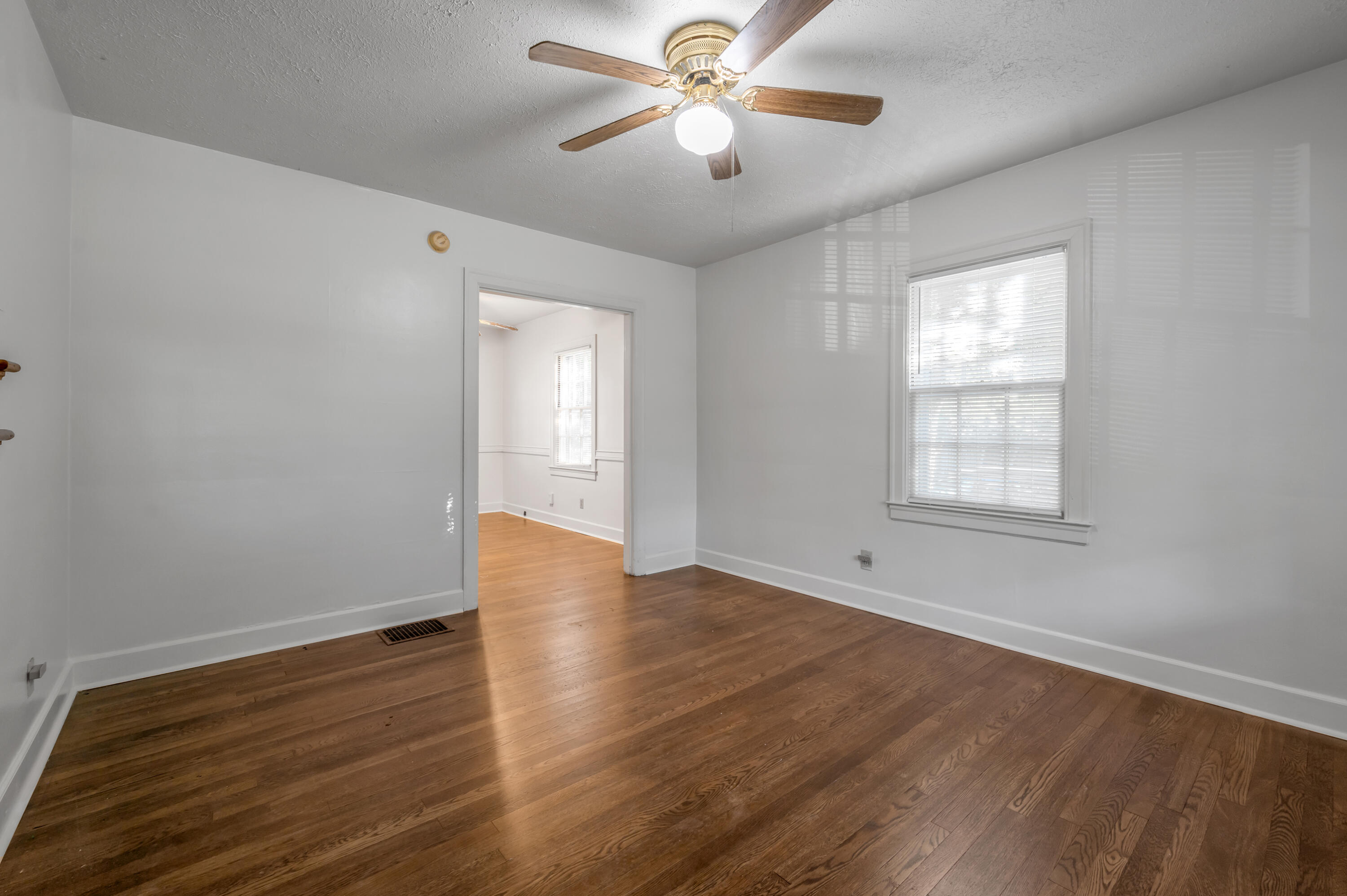 1574 Elizabeth Street Lexington, KY 40503 - Photo 8 of 29 TDB_3732