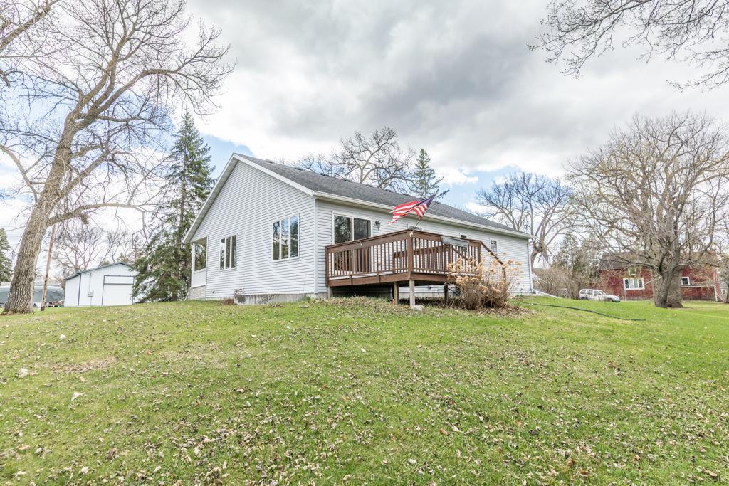180 Falcon Street Audubon, MN 56511 - Photo 4 of 57
