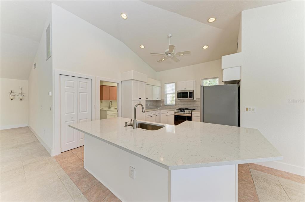 11218 Rivers Bluff Circle Lakewood Ranch, FL 34202 - Photo 16 of 60 Gallery Image 16