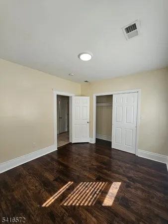 $2,300 | 240 Copeland Avenue, Lyndhurst, NJ 07071