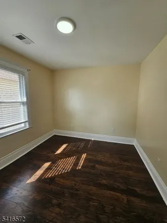 $2,300 | 240 Copeland Avenue, Lyndhurst, NJ 07071