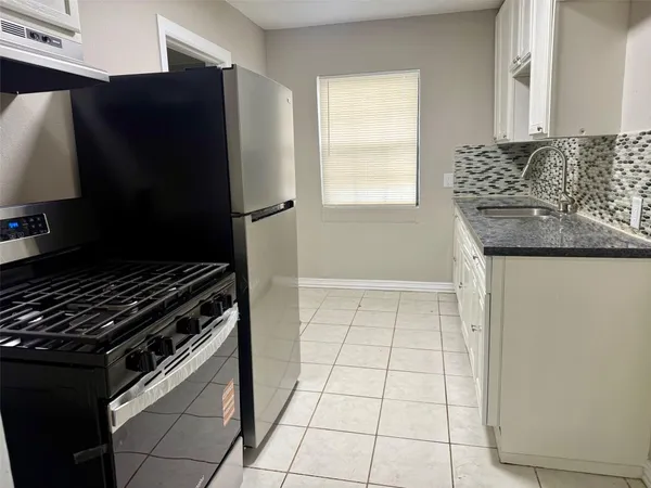 $1,500 | 6743 Crestmont Street, Houston, TX 77033