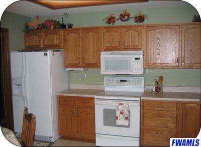 8930 Spring View Drive Fort Wayne, IN 46804 - Photo 7 of 9
