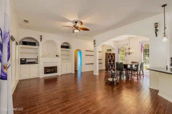 $395,000 | 3399 Dean Cove North, Nesbit, MS 38651