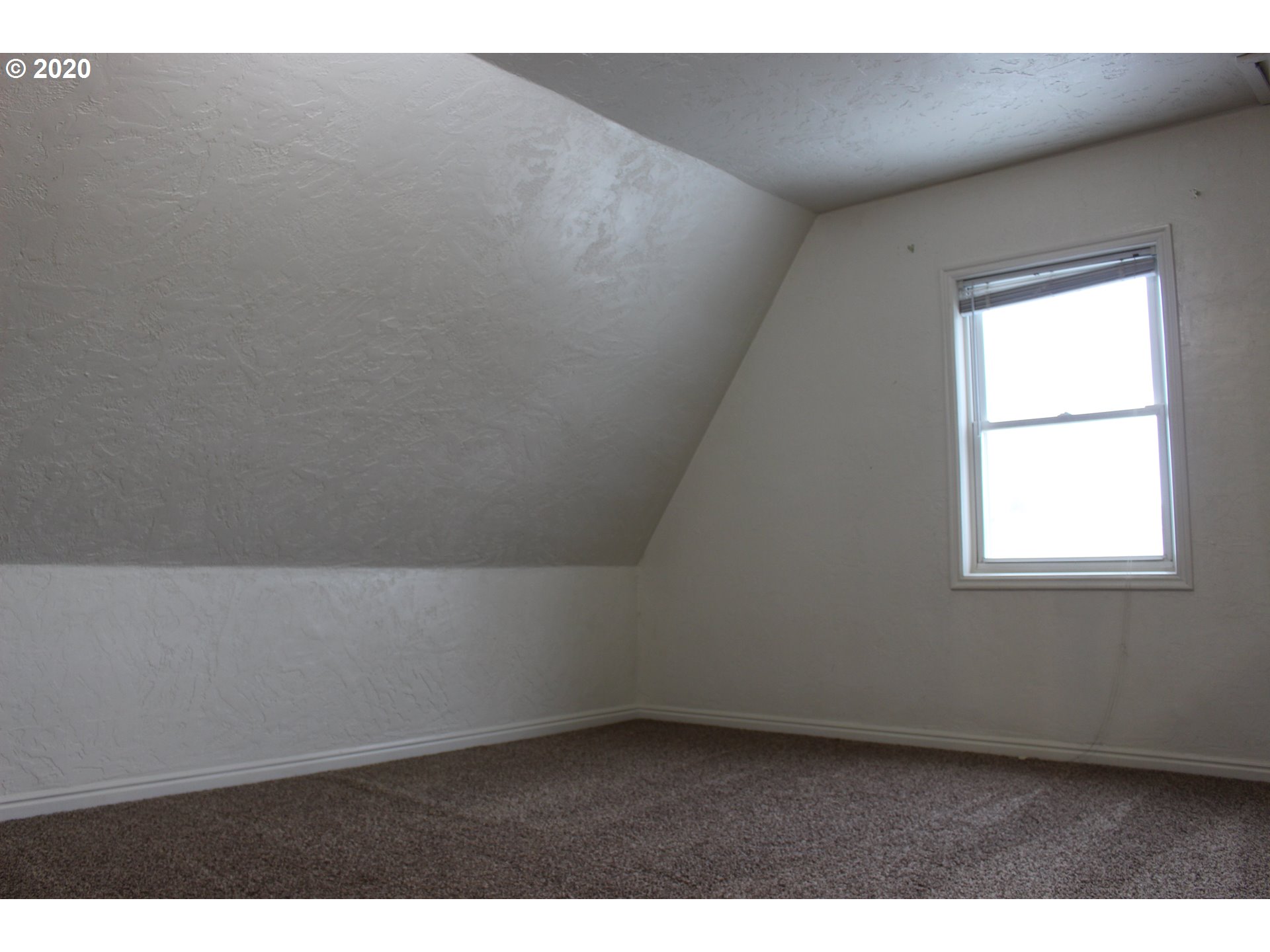 3434 Northeast Riverside Avenue Pendleton, OR 97801 - Photo 11 of 26