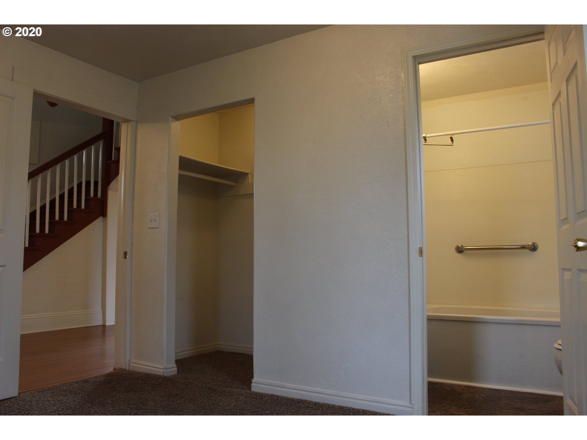 3434 Northeast Riverside Avenue Pendleton, OR 97801 - Photo 10 of 26