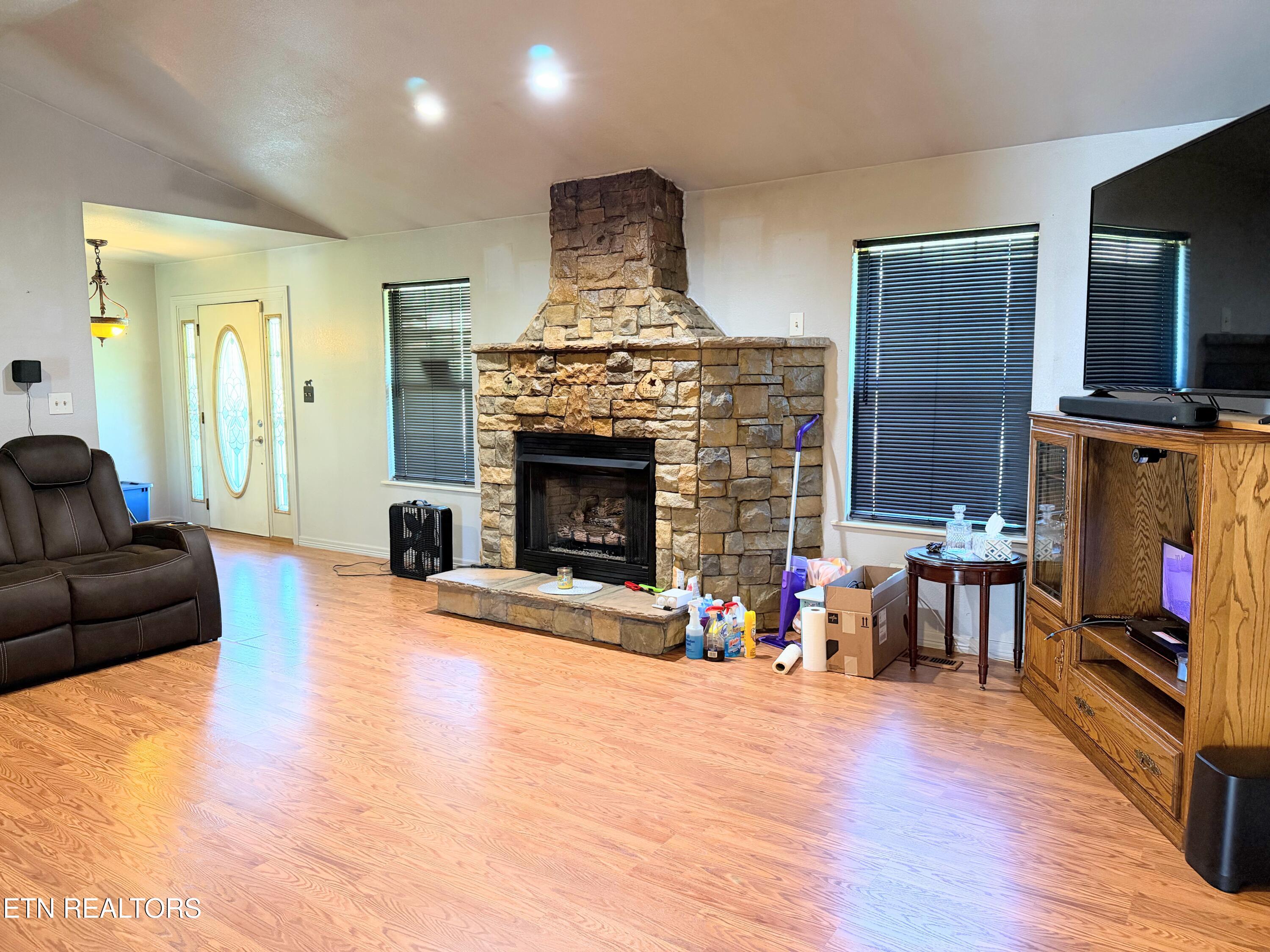 3941 Hickory Valley Road Andersonville, TN 37705 - Photo 8 of 30 IMG_0352