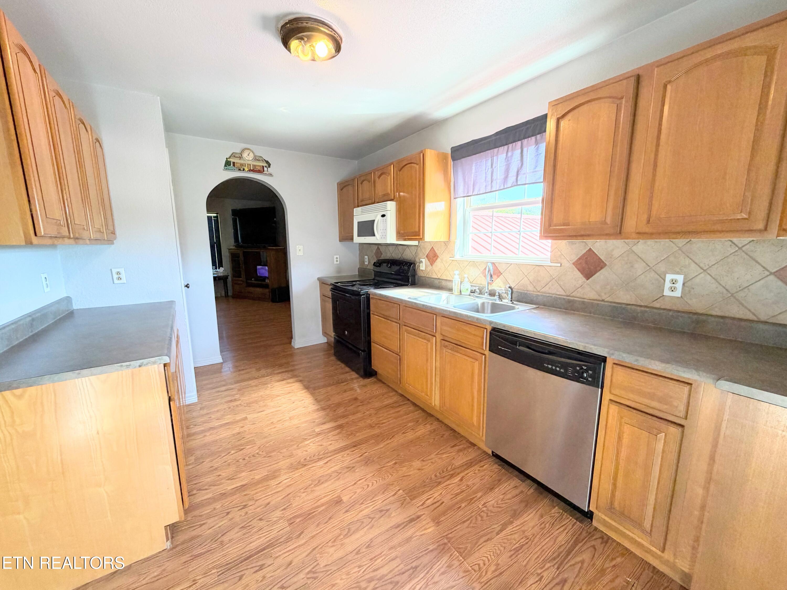 3941 Hickory Valley Road Andersonville, TN 37705 - Photo 10 of 30 IMG_0356