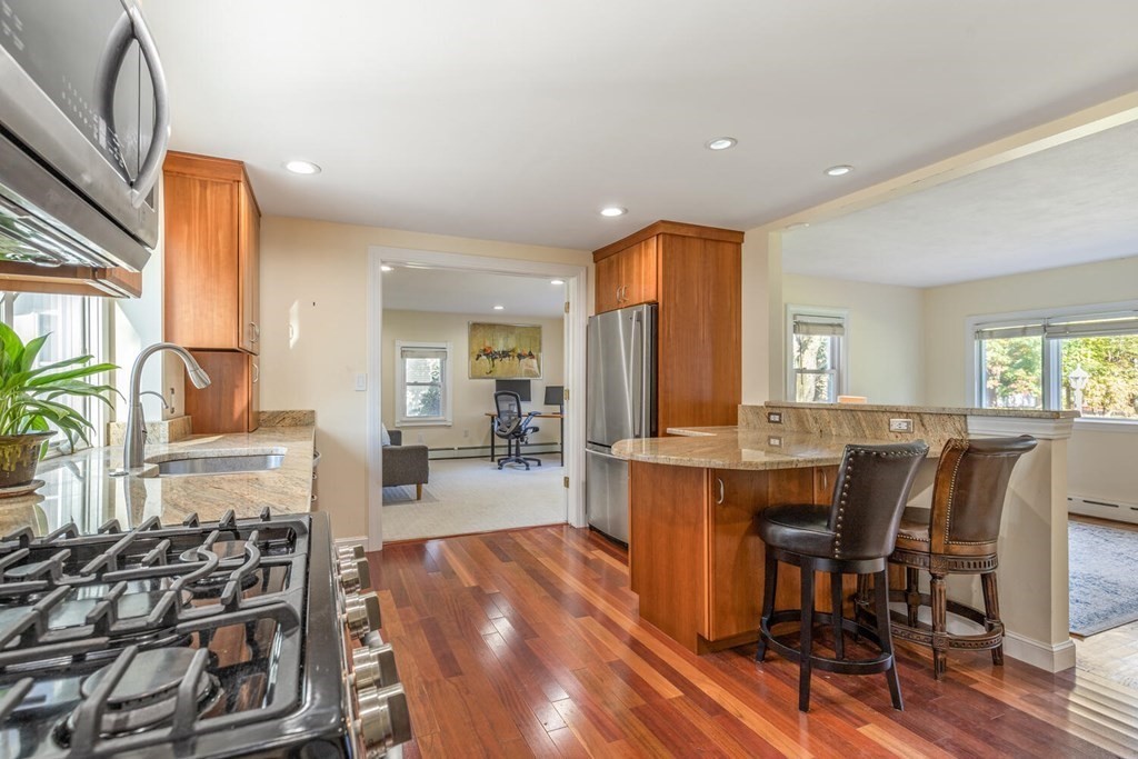 5 Flanders Road Westborough, MA 01581 - Photo 5 of 29 Gallery Image 5