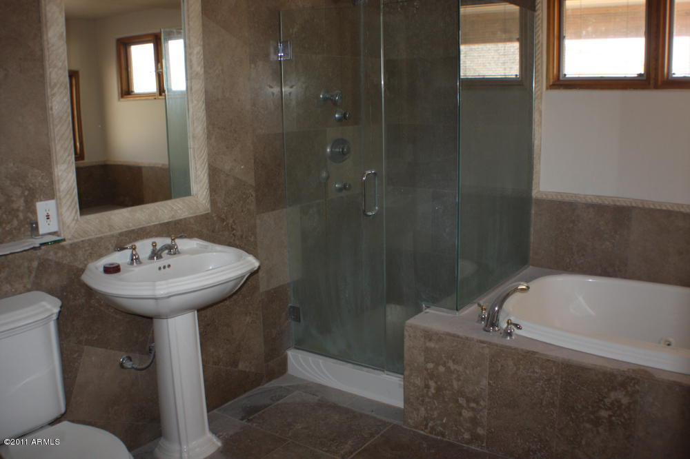 51460 West Deer Run Road Maricopa, AZ 85139 - Photo 7 of 12 Master Bathroom
