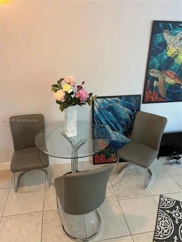 $2,000 | 334 Washington Avenue, Unit 10, Miami Beach, FL 33139