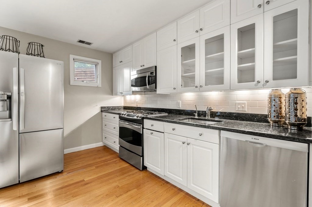 36 Edgerly Road, Unit A Boston, MA 02115 - Photo 7 of 33 Gallery Image 7
