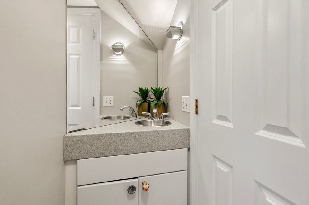 36 Edgerly Road, Unit A Boston, MA 02115 - Photo 9 of 33 Gallery Image 9