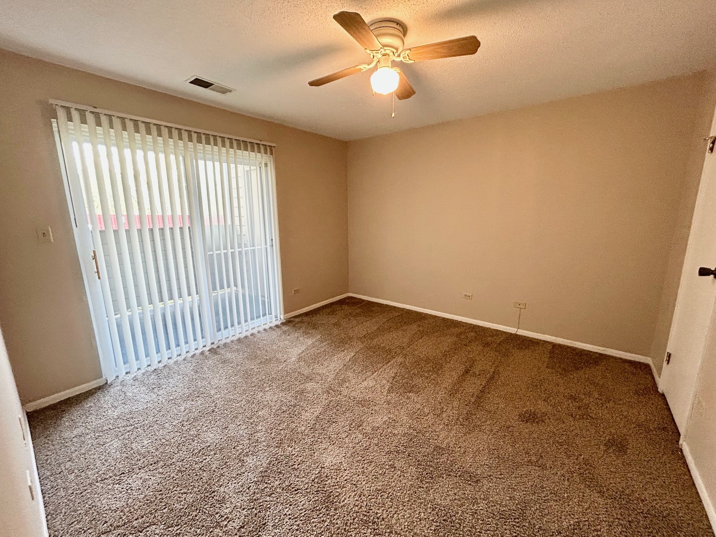1915 North Hicks Road, Unit 105 Palatine, IL 60074 - Photo 8 of 10 Gallery Image 8