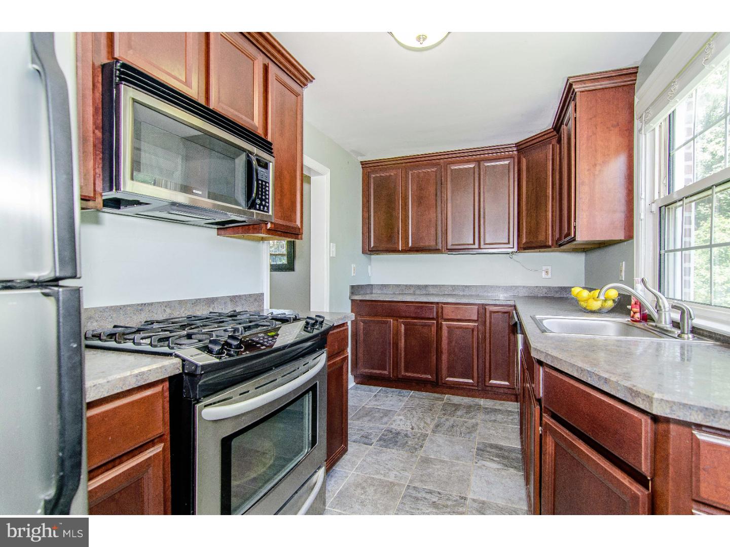 209 Pembroke Road Havertown, PA 19083 - Photo 11 of 25