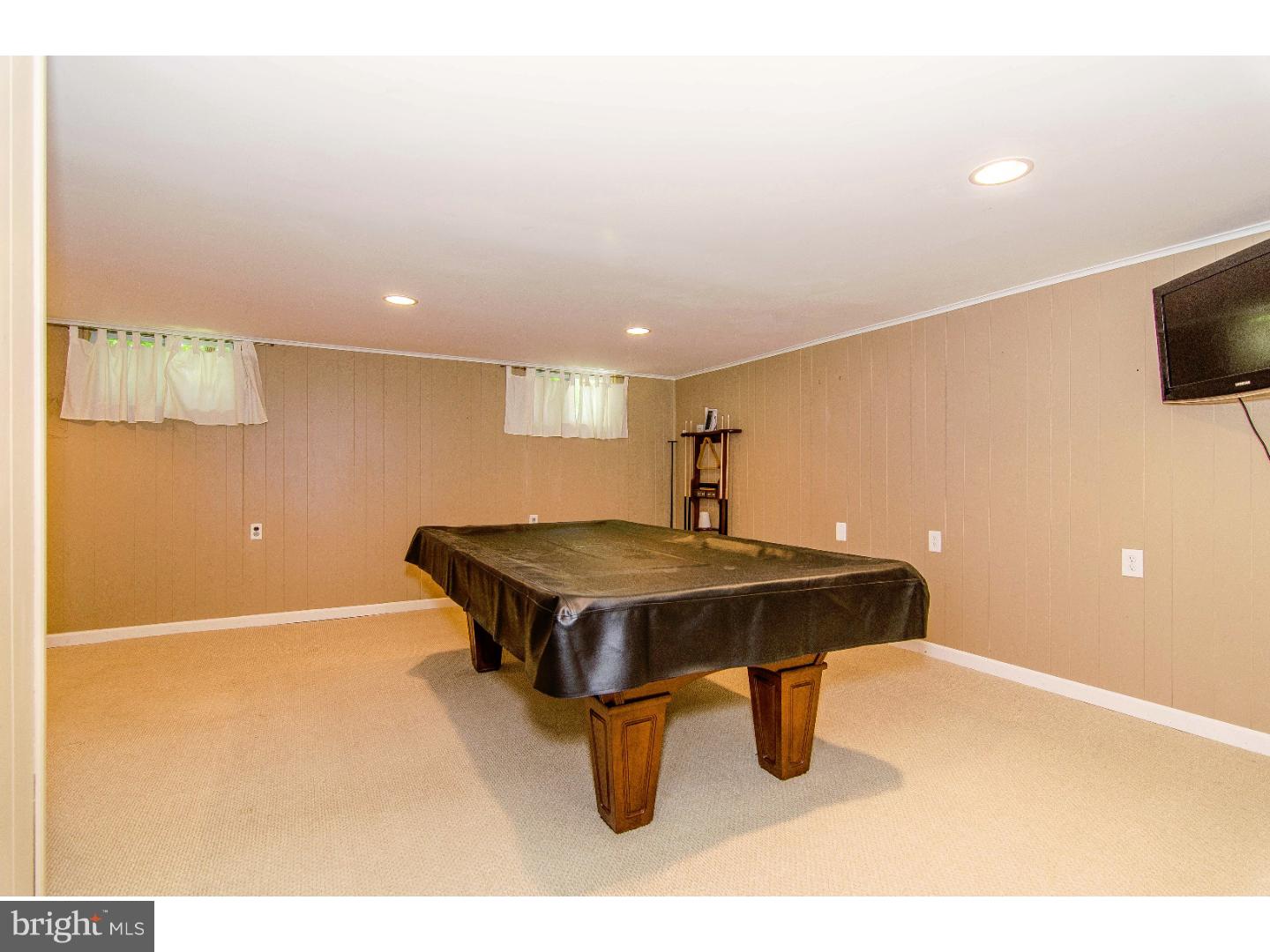 209 Pembroke Road Havertown, PA 19083 - Photo 20 of 25