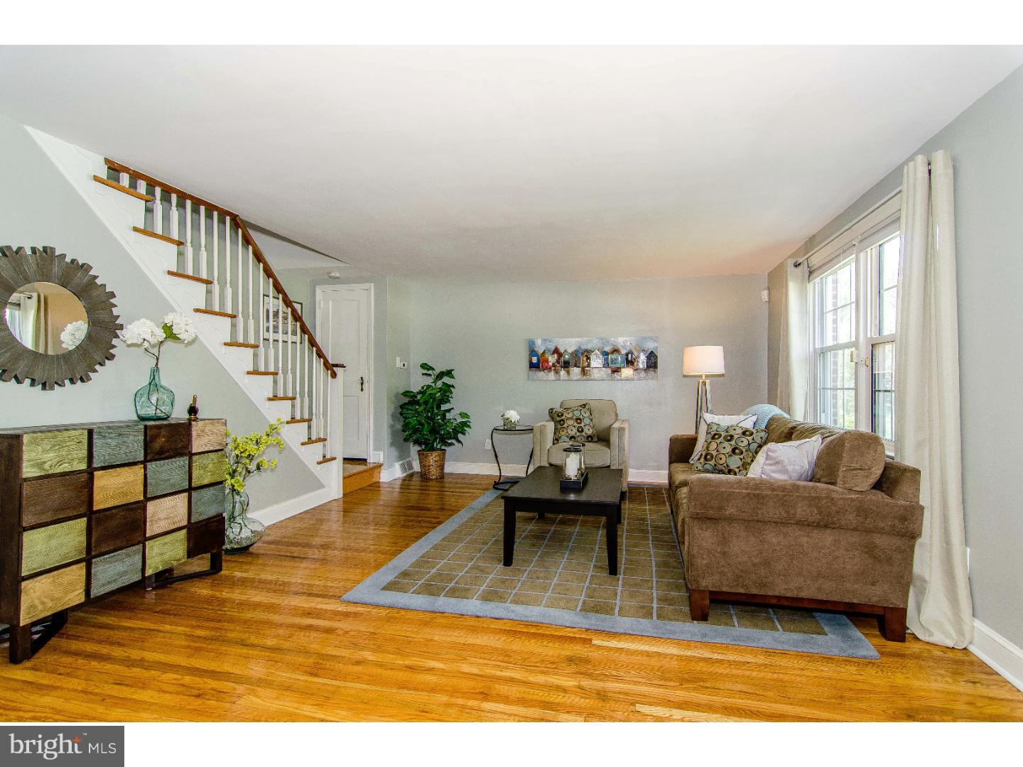 209 Pembroke Road Havertown, PA 19083 - Photo 5 of 25