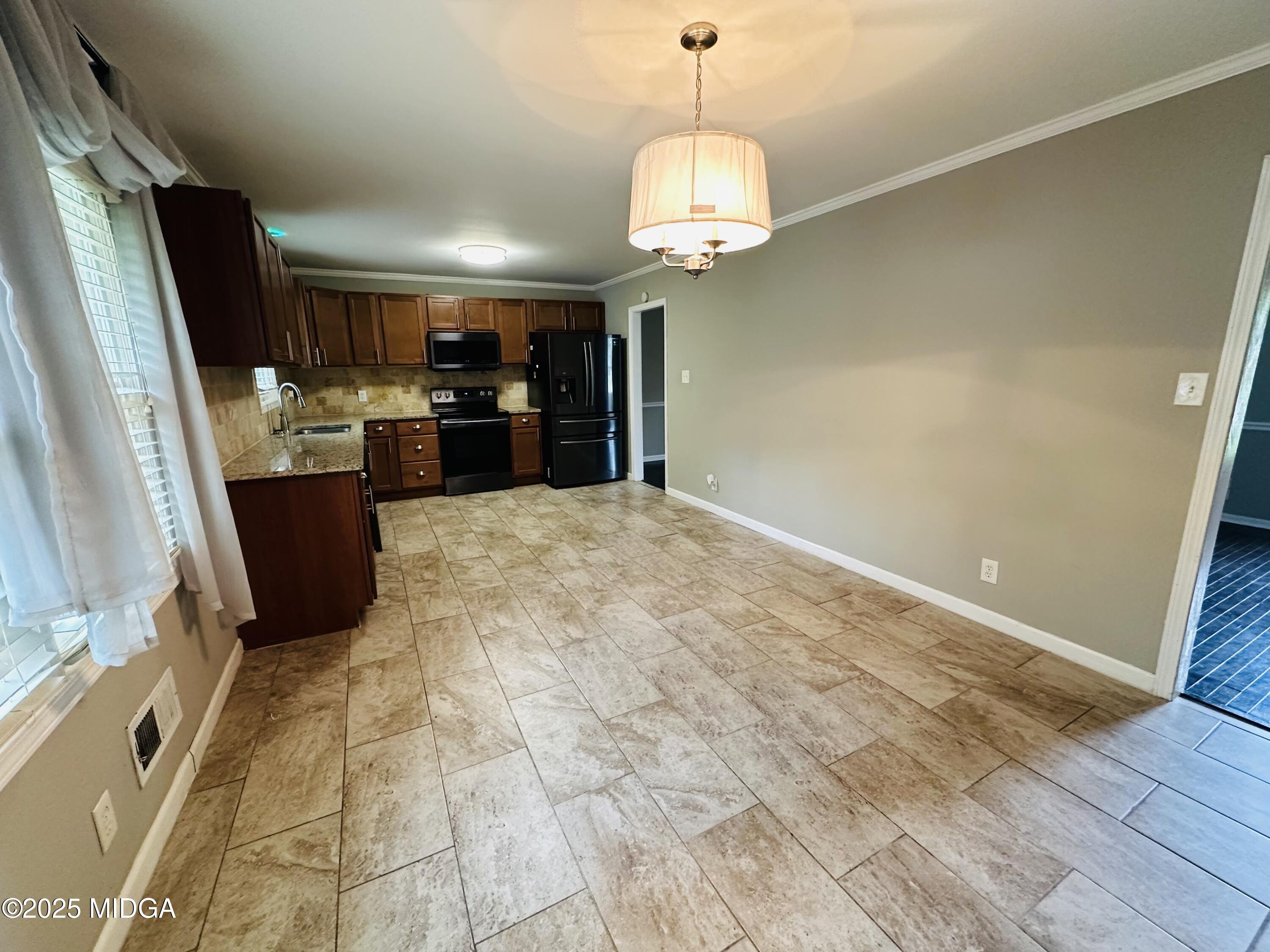 2274 Friar Road Macon, GA 31206 - Photo 6 of 26 IMG_6113