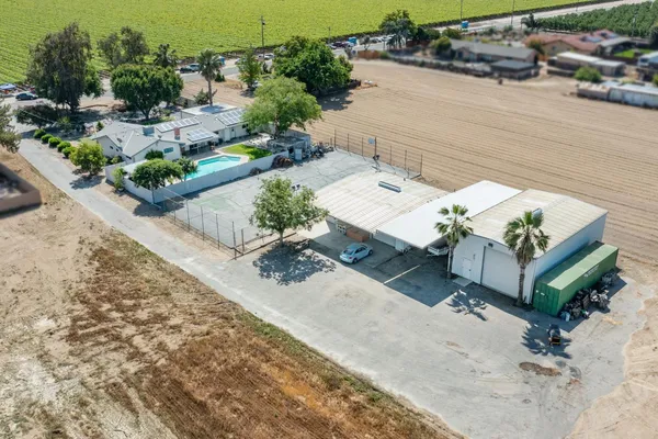 $749,900 | 8519 South Orange Avenue, Fresno, CA 93725