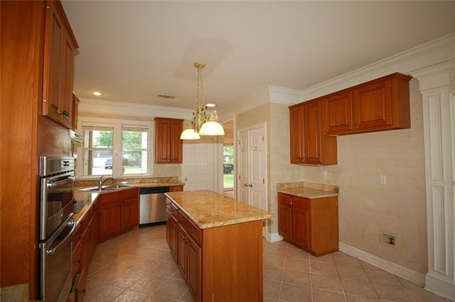 721 Rue Marseille Mandeville, LA 70471 - Photo 8 of 29