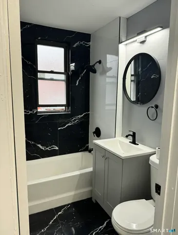 $1,300 | 881 Broad Street, Unit B2, Hartford, CT 06106