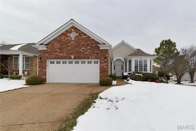 $475,000 | 644 Falconcrest Drive, Lake St. Louis, MO 63367
