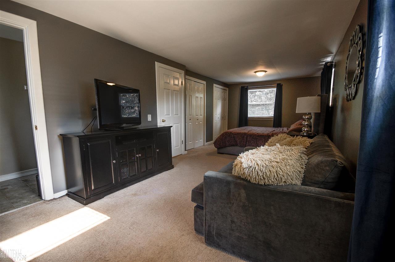 7751 South Eston Road Clarkston, MI 48348 - Photo 19 of 38 31299546-18.JPG