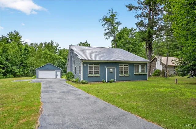 $298,500 | 103 Kasoag Lake Drive, Williamstown, NY 13302