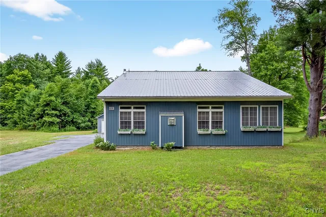 $298,500 | 103 Kasoag Lake Drive, Williamstown, NY 13302