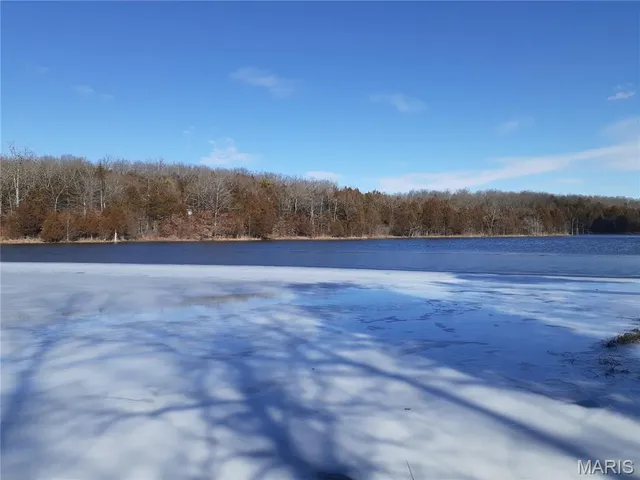 $72,000 | 609 Devonshire Lane, De Soto, MO 63020