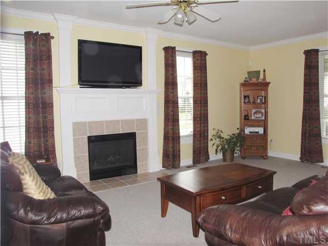 1512 Patterson Grove Road Apex, NC 27502 - Photo 5 of 25 Gallery Image 5