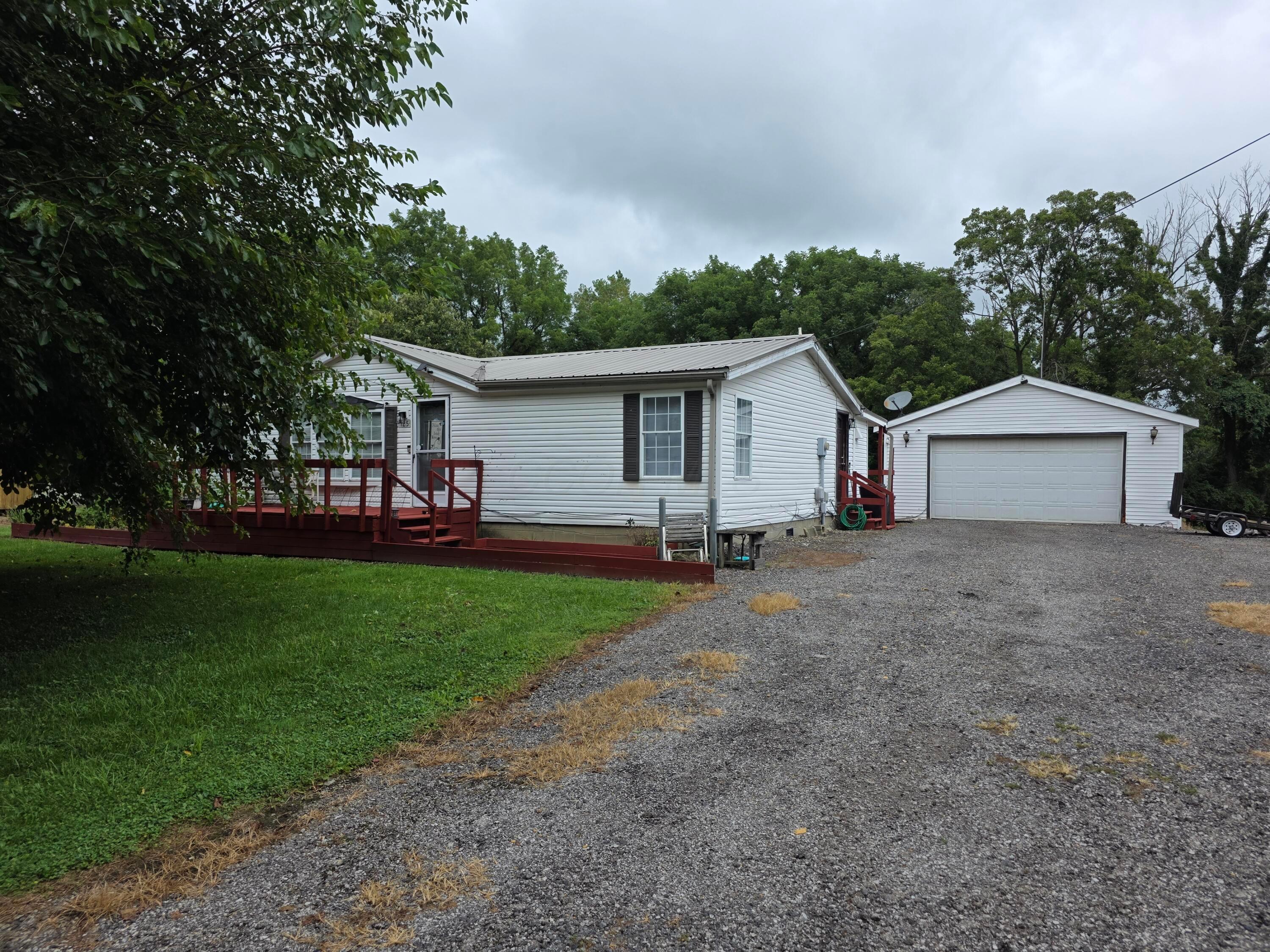 125 Richelderfer Street Cardington, OH 43315 - Photo 2 of 25 20250821_120436