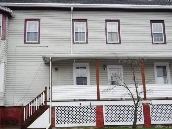 $1,850 | 19 East Main Street, Unit 4, Wappingers Falls, NY 12590