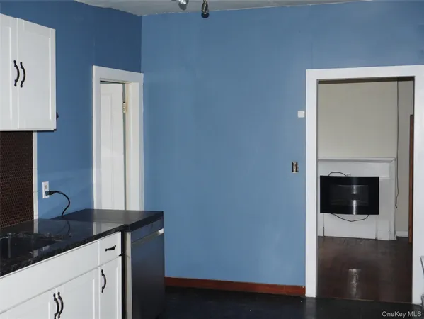 $1,850 | 19 East Main Street, Unit 4, Wappingers Falls, NY 12590