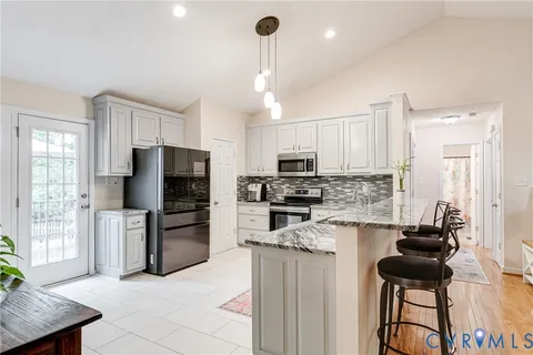 $585,000 | 10068 Holly Road, Mechanicsville, VA 23116