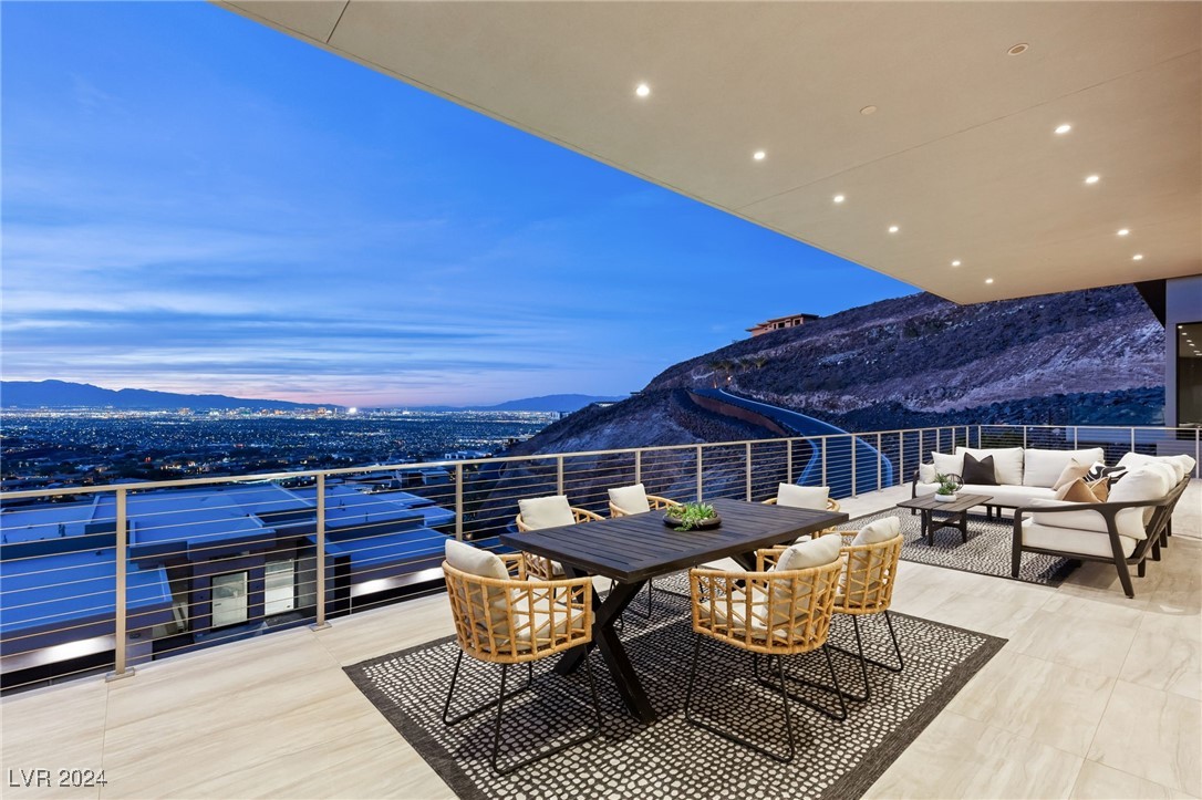 661 Ridgestone Rim Court Henderson, NV 89012 - Photo 48 of 62 Gallery Image 48