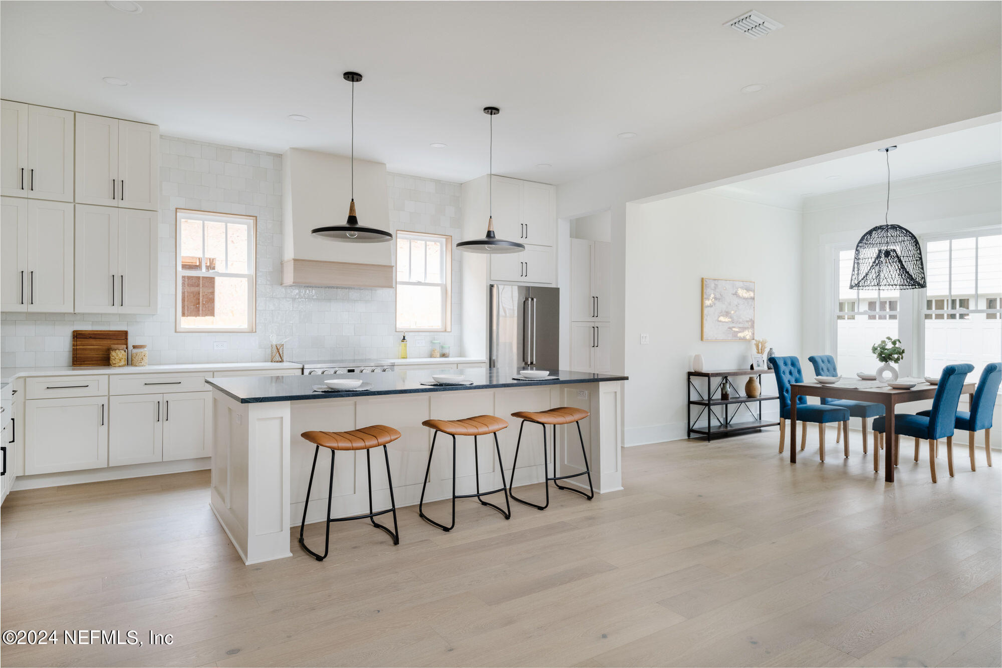 3841 Boone Park Avenue Jacksonville, FL 32205 - Photo 26 of 53 Island Seating