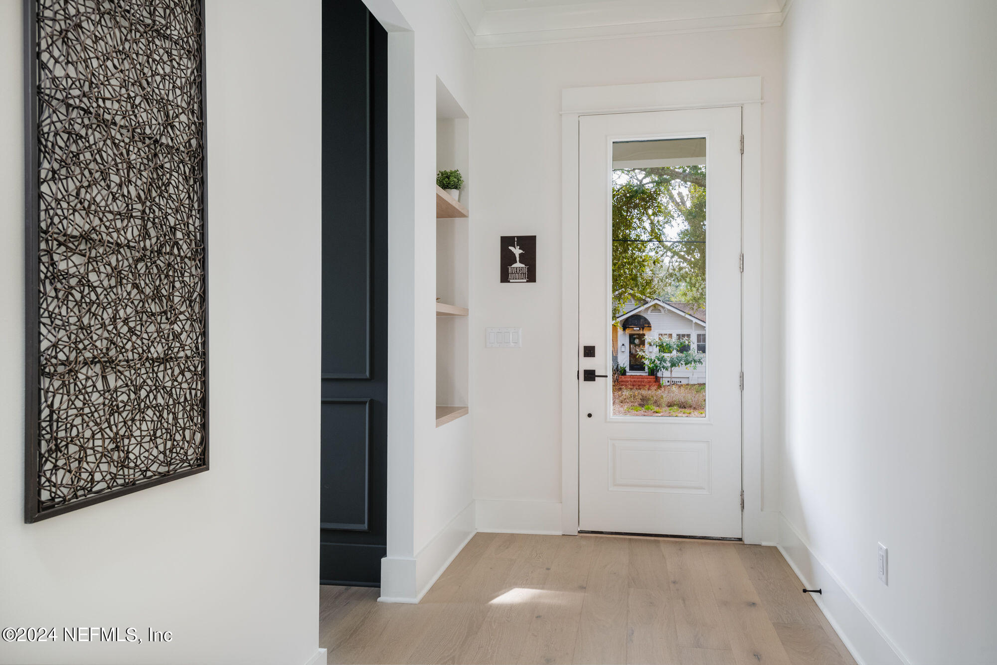 3841 Boone Park Avenue Jacksonville, FL 32205 - Photo 9 of 53 Foyer