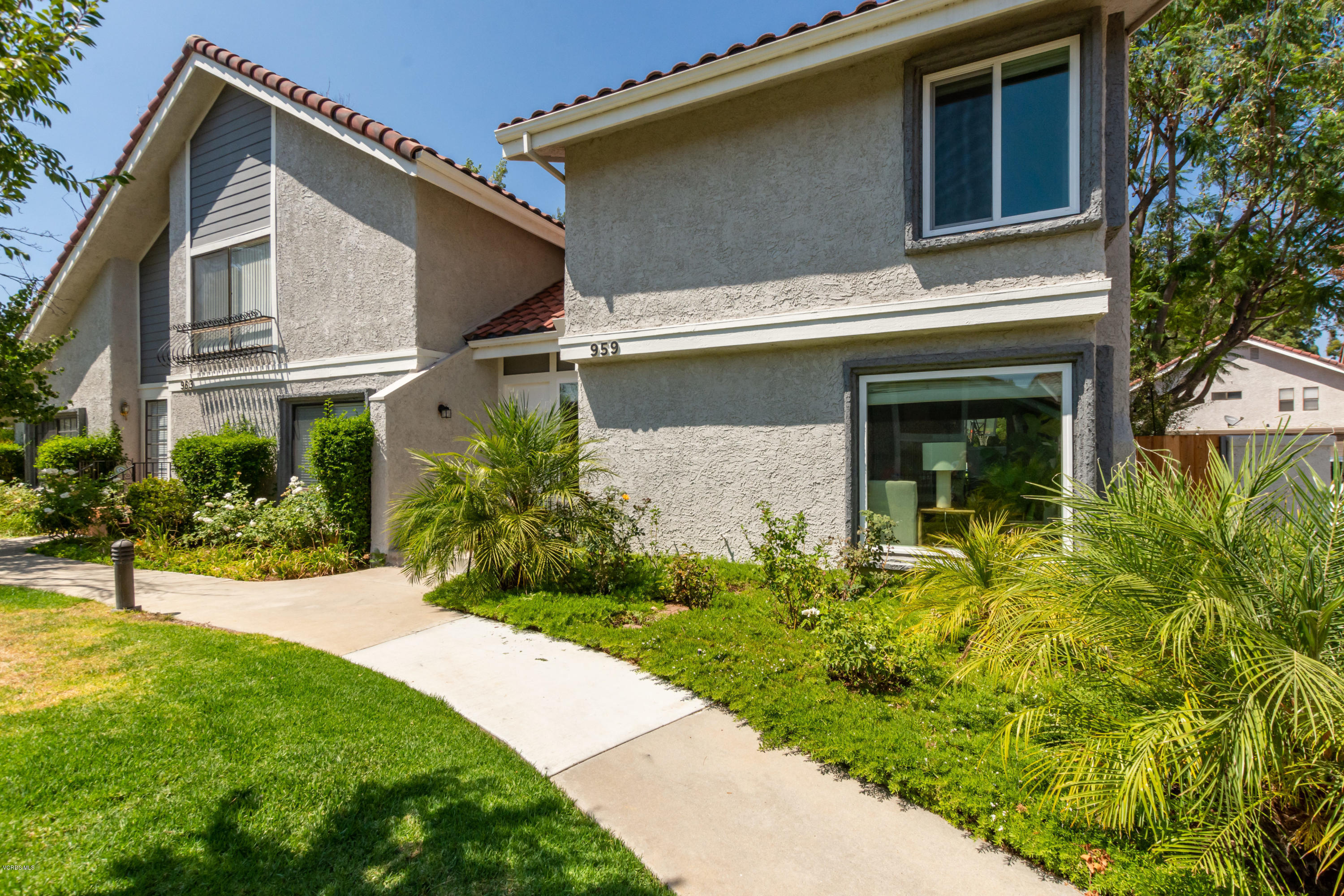 959 Thistlegate Road Oak Park, CA 91377 - Photo 2 of 36 959 Thistlegate Rd Oak Park CA-print-001