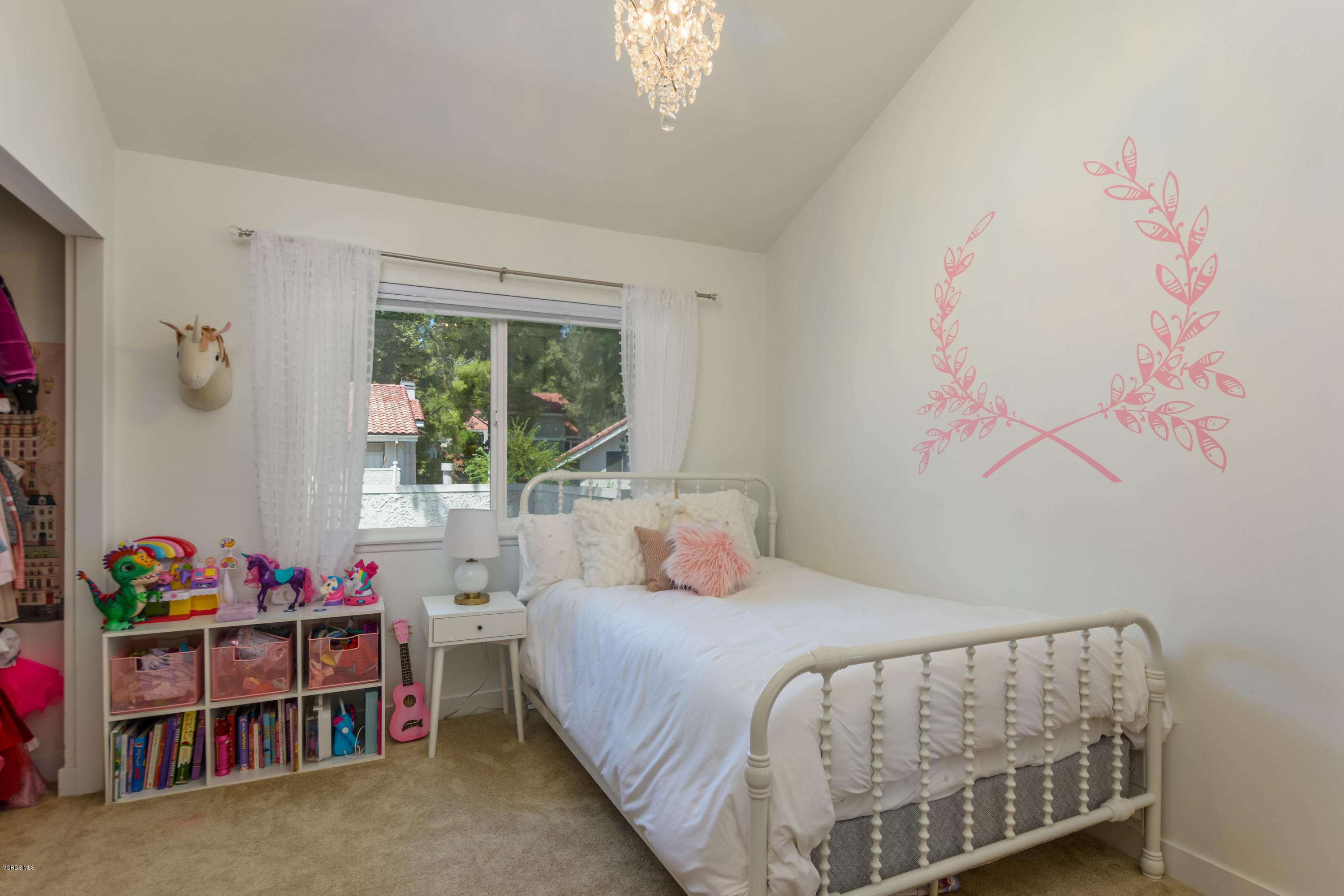 959 Thistlegate Road Oak Park, CA 91377 - Photo 24 of 36 959 Thistlegate Rd Oak Park CA-print-028