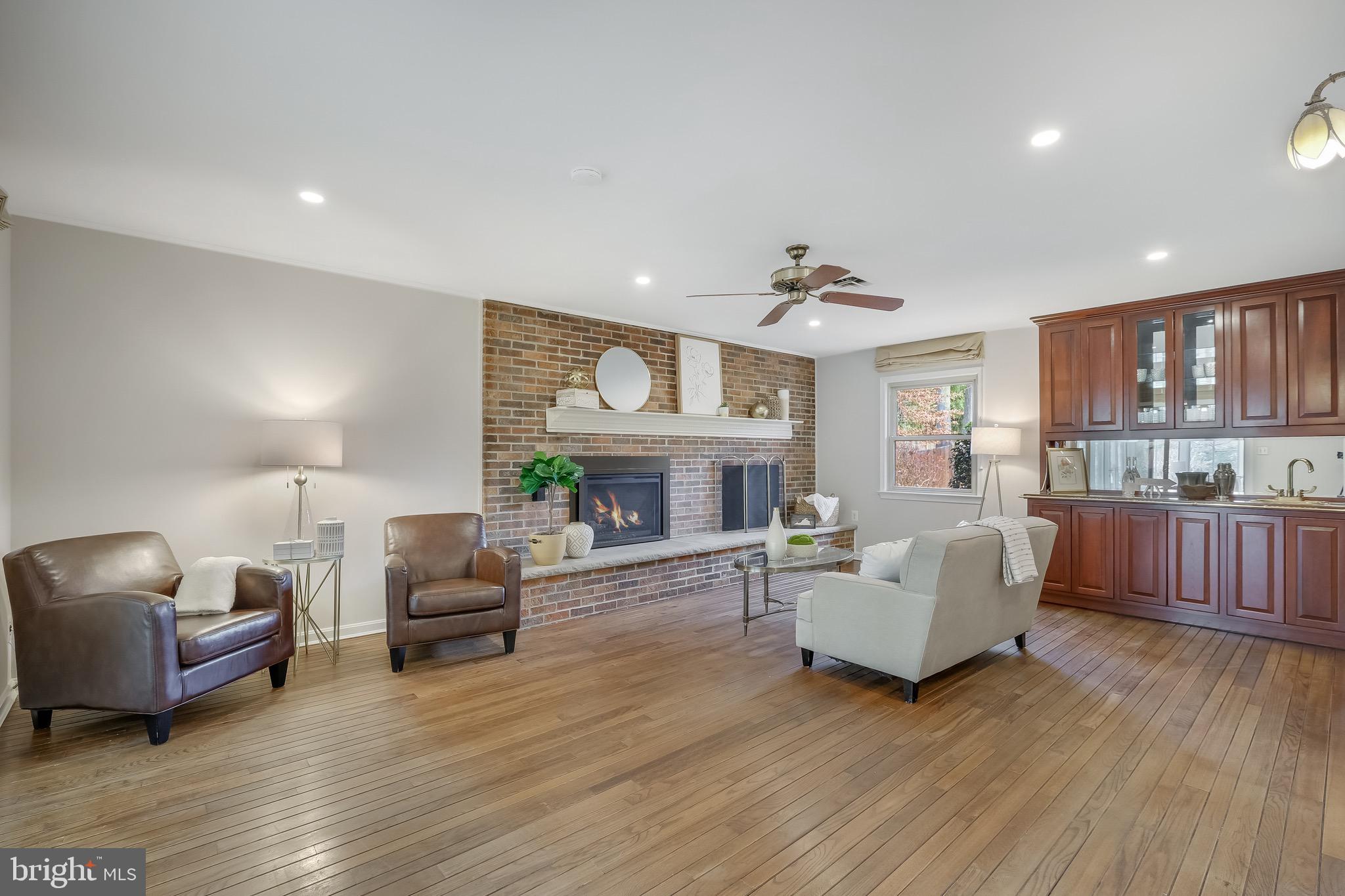 3908 Belle Rive Terrace Alexandria, VA 22309 - Photo 19 of 50 Conveniently located just off the kitchen